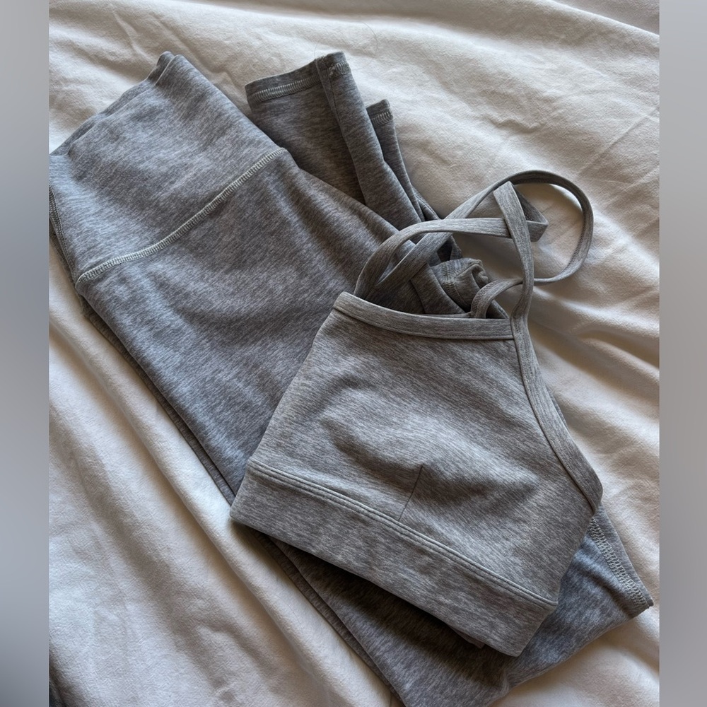 Alo Yoga Grey Set (Bra & Leggings) RARE